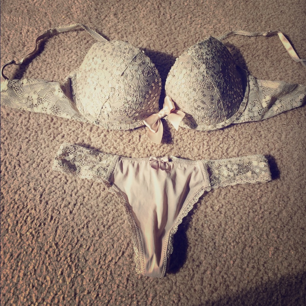 NWOT aerie set